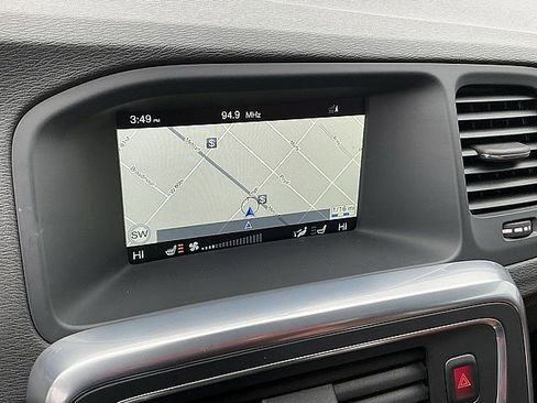 Used 2016 Volvo S60 T5 Premier w/ Convenience Package image 26