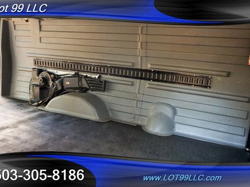 Used 2009 Ford E-350 and Econoline 350 Extended Super Duty image 14