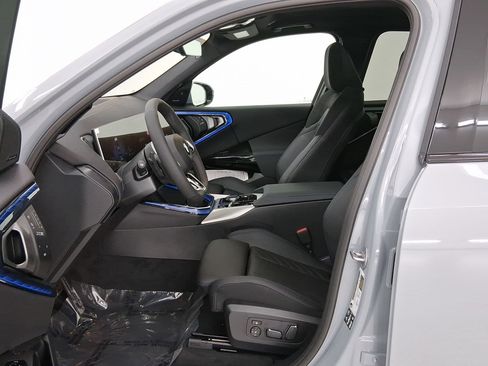 New 2026 BMW X3 xDrive30 w/ Premium Package image 5