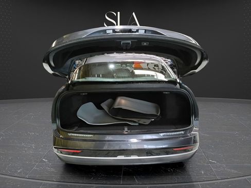 Used 2024 Lucid Air Touring AWD/4WD image 8