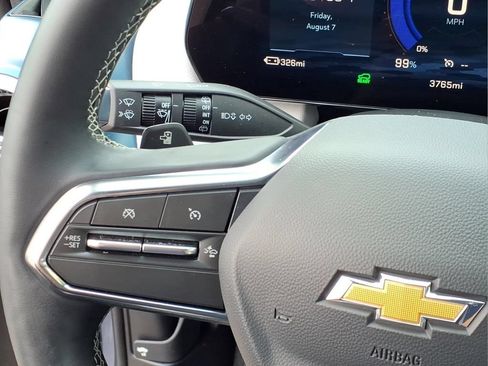 Used 2026 Chevrolet Equinox EV LT FWD image 7