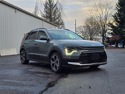 Used 2023 Kia Niro SX Touring