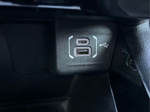 Certified 2022 Jeep Compass Latitude w/ Sun and Sound Group AWD/4WD image 32