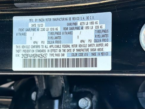 Used 2024 MAZDA MAZDA3 s image 41
