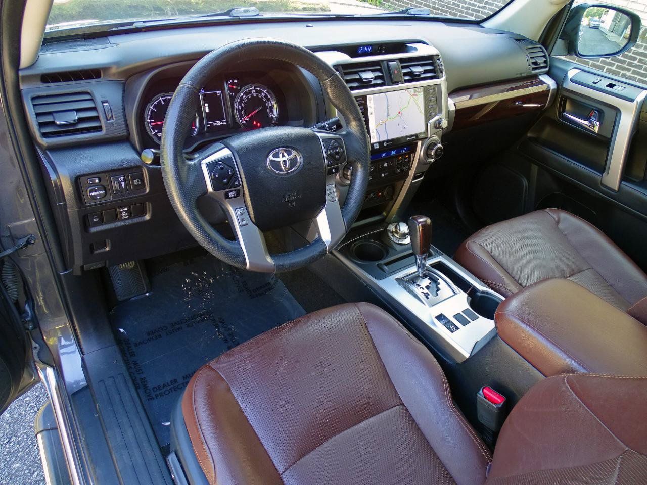 Used 2021 Toyota 4Runner Limited AWD/4WD image 14