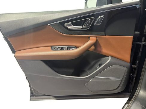 Used 2018 Audi Q7 3.0T Premium Plus w/ Premium Plus Package image 19