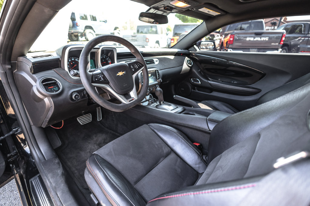 Used 2013 Chevrolet Camaro ZL1 RWD image 17