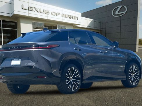 Used 2023 Lexus RZ 450e Premium w/ Accessory Package (Z1) AWD/4WD image 9