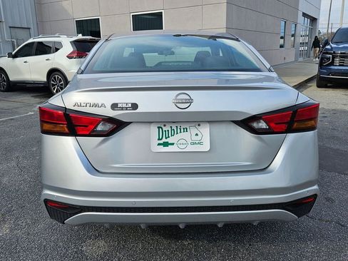 Used 2023 Nissan Altima 2.5 S image 9