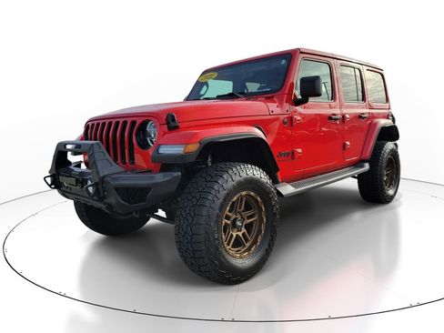 Used 2022 Jeep Wrangler Unlimited Sahara AWD/4WD image 2
