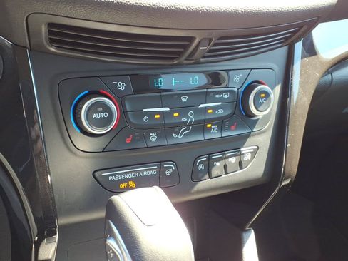 Used 2019 Ford Escape Titanium FWD image 20