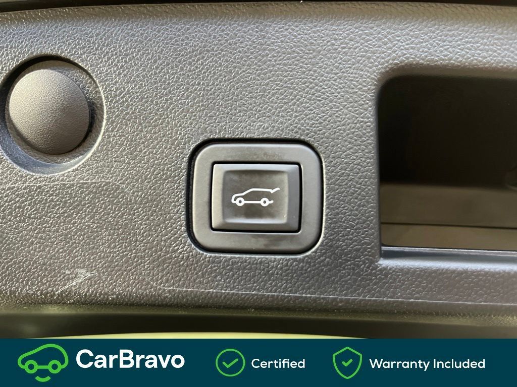 Used 2025 Chevrolet Equinox LT w/ Convenience Package II AWD/4WD image 8