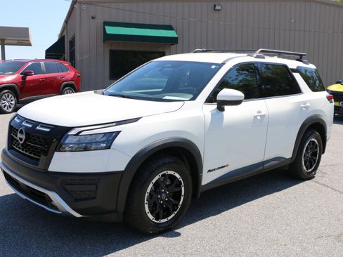 Used 2024 Nissan Pathfinder Rock Creek AWD/4WD image 1