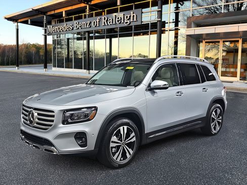 New 2026 Mercedes-Benz GLB 250 image 1