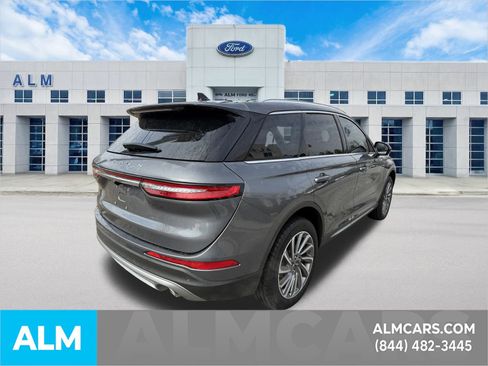 Used 2024 Lincoln Corsair Reserve image 7