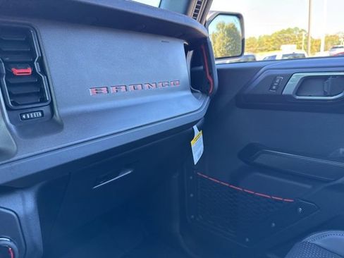 New 2025 Ford Bronco Raptor image 37