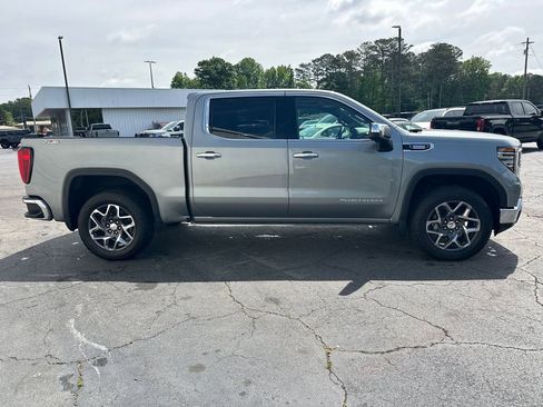 Used 2025 GMC Sierra 1500 SLT w/ SLT Premium Plus Package AWD/4WD image 5