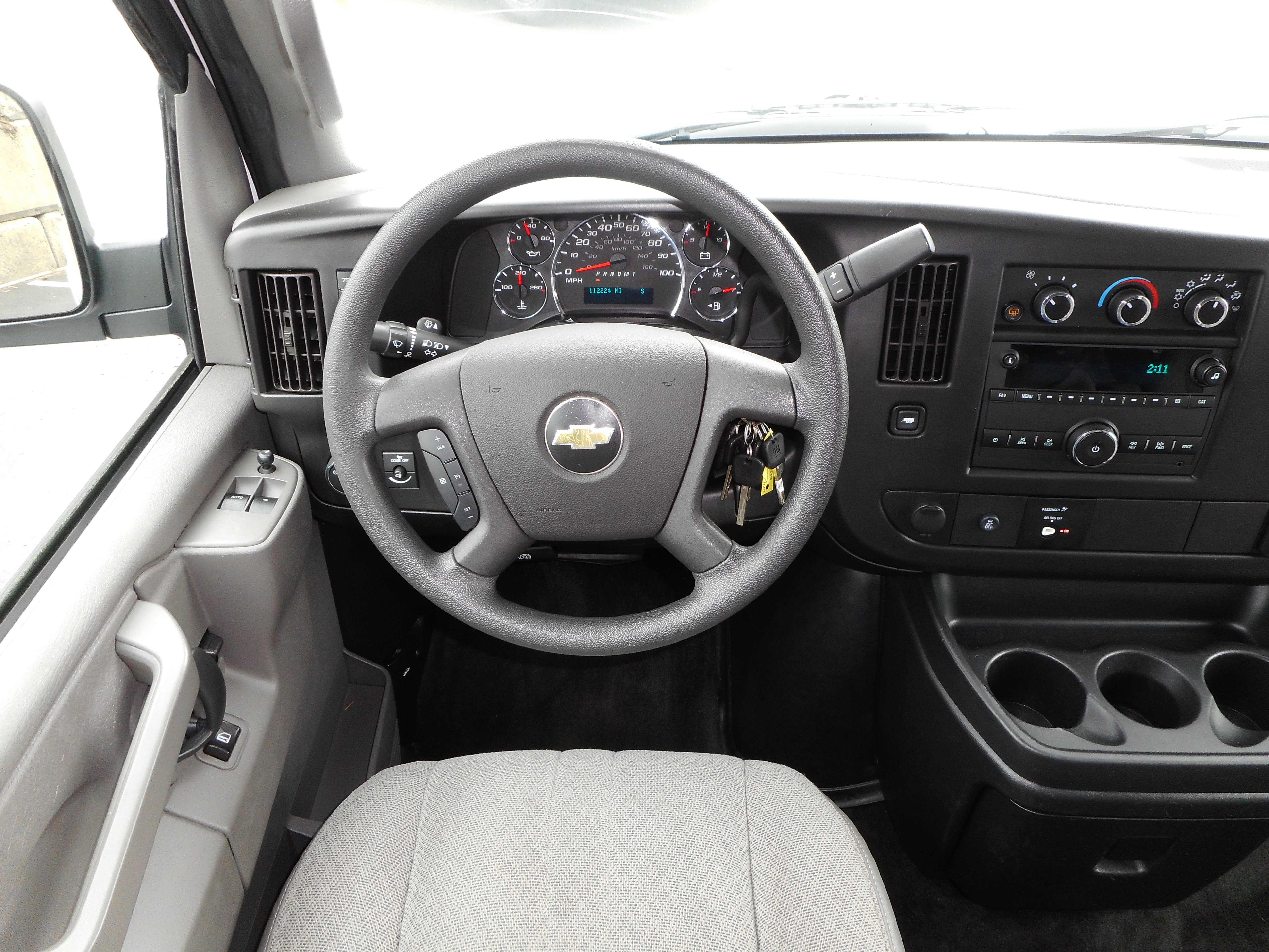 Used 2017 Chevrolet Express 3500 LT w/ LT Preferred Equipment Group RWD image 24