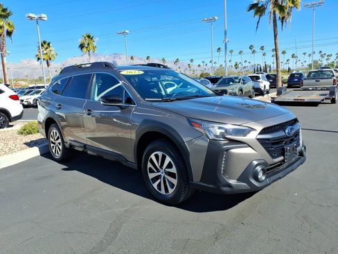 Used 2023 Subaru Outback Premium image 1