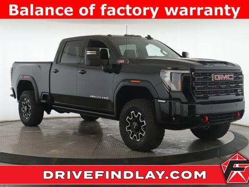 Used 2026 GMC Sierra 2500 AT4X image 1
