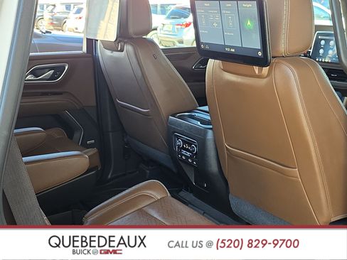 Used 2021 Chevrolet Tahoe High Country w/ Premium Package AWD/4WD image 29