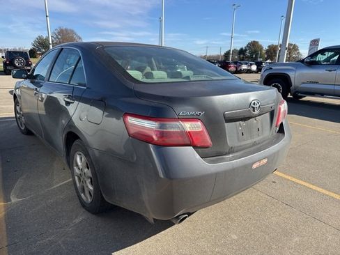 Used 2007 Toyota Camry LE image 6