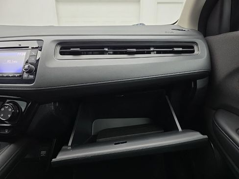 Used 2019 Honda HR-V LX image 35