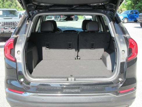 Used 2022 GMC Terrain AT4 w/ Infotainment Package II AWD/4WD image 37