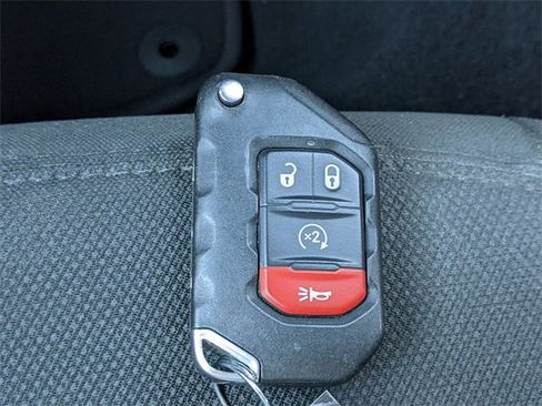 Certified 2018 Jeep Wrangler Sport image 22