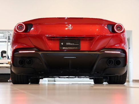 Certified 2022 Ferrari Portofino M RWD image 45