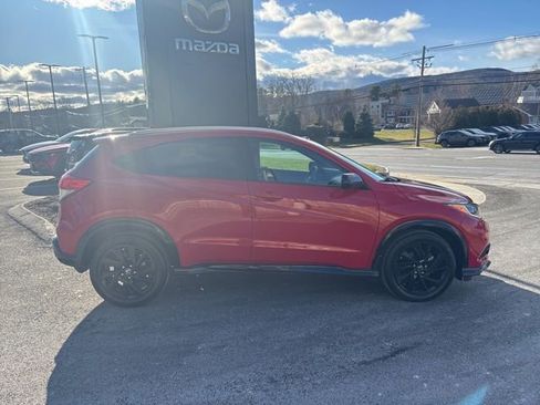 Used 2022 Honda HR-V Sport image 8