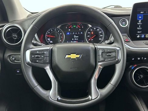 Used 2025 Chevrolet Blazer LT image 11