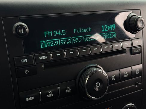 Used 2011 Chevrolet Silverado 1500 1HY image 19