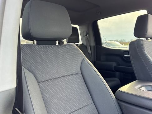 Used 2019 Chevrolet Silverado 1500 Custom w/ Custom Value Package image 27