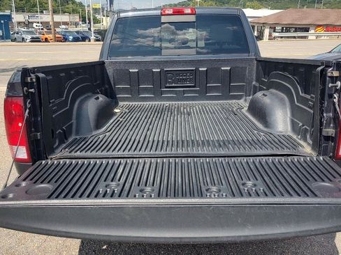 Used 2020 RAM 1500 Classic SLT AWD/4WD image 28