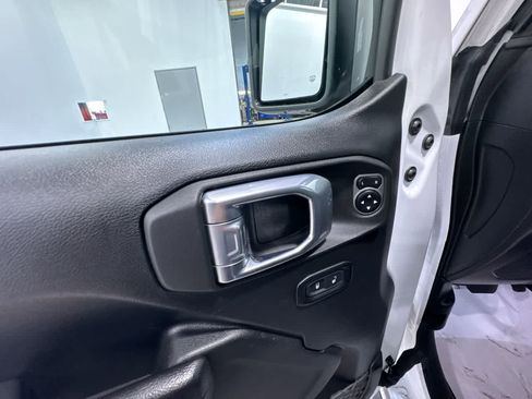 Used 2021 Jeep Wrangler Unlimited Sport image 12