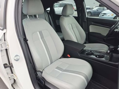 Used 2025 Honda Civic Sport image 14