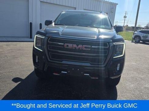 Used 2023 GMC Yukon AT4 w/ AT4 Premium Package AWD/4WD image 3