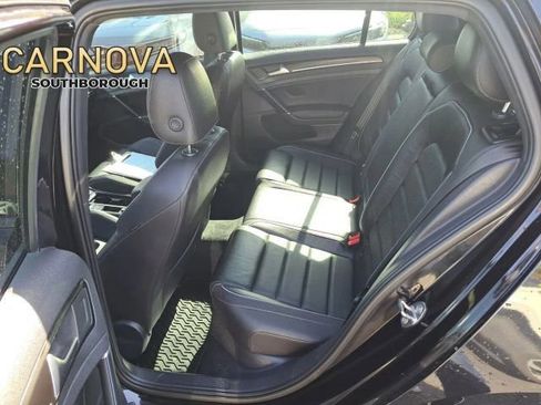 Used 2019 Volkswagen Golf R 4-Door image 11