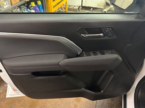 Used 2024 Chevrolet Colorado Z71 w/ Z71 Convenience Package 2 image 20