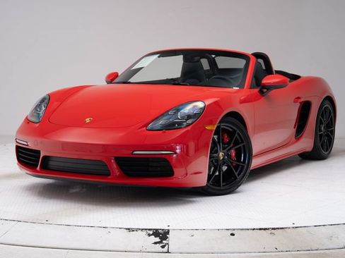 Certified 2025 Porsche 718 Boxster S RWD image 1
