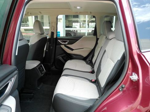 Used 2023 Subaru Forester Premium AWD/4WD image 17