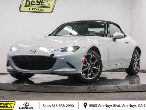 Used 2016 MAZDA MX-5 Miata Grand Touring RWD image 1