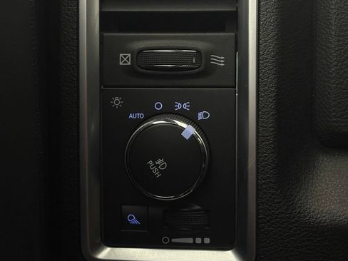 Used 2016 RAM 1500 Limited AWD/4WD image 20