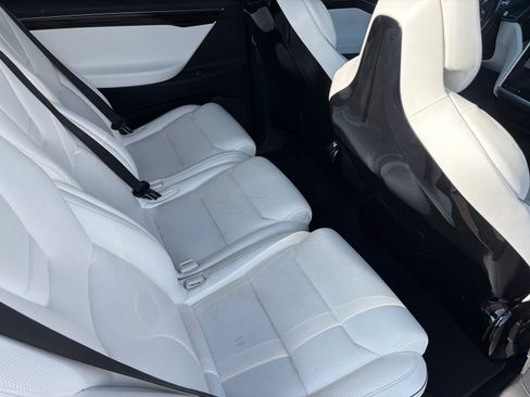 Used 2016 Tesla Model X 70D AWD/4WD image 29