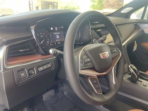New 2026 Cadillac XT5 Premium Luxury w/ Driver Assist Package FWD image 10