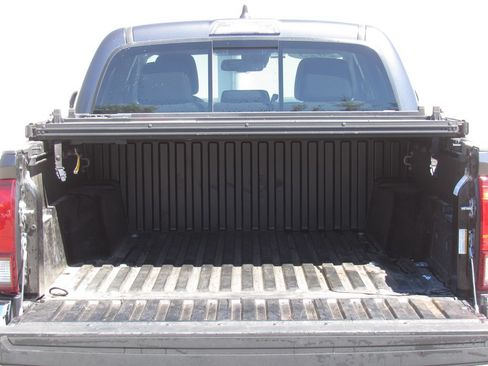 Certified 2023 Toyota Tacoma SR5 AWD/4WD image 8