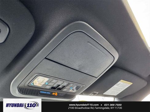 Used 2025 Ford Explorer ST-Line w/ Premium Package image 31