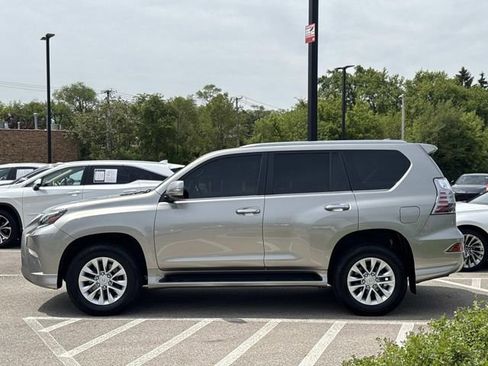 Used 2022 Lexus GX 460 Premium w/ Premium Package AWD/4WD image 7