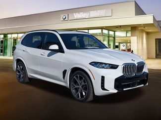 New 2026 BMW X5 xDrive40i w/ M Sport Package AWD/4WD video 1